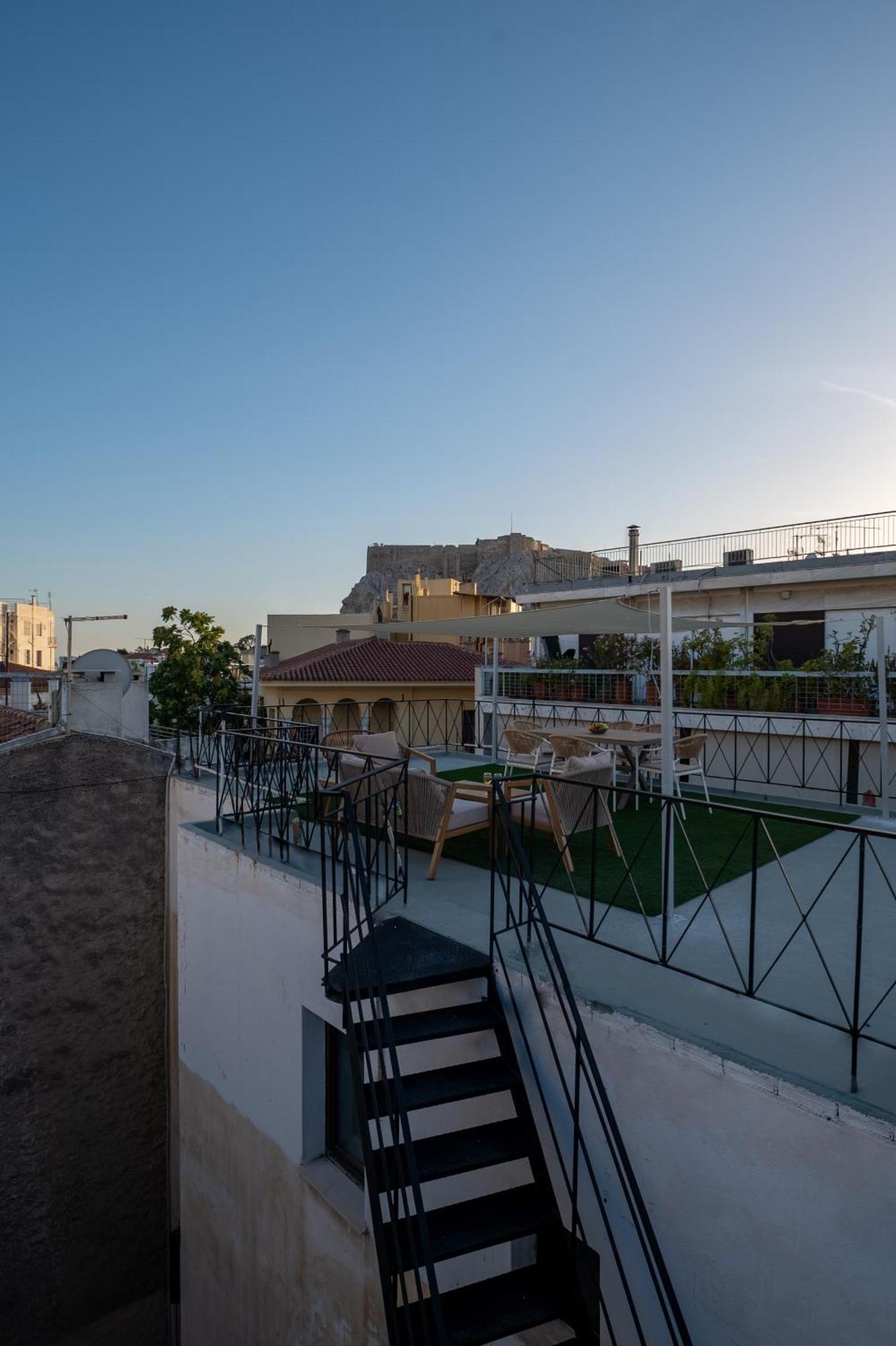 Live Life Plaka Apartment Atenas Exterior foto